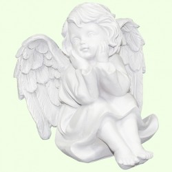 Религиозная статуэтка Ангел сидит мечтает крылья сложены