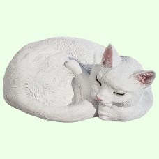 Статуэтка Спящий кот калачиком белый