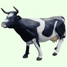 Набивная скульптура Корова