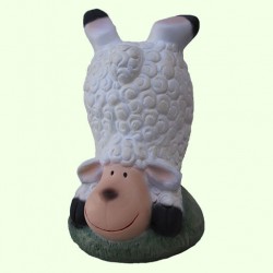Садовая статуэтка Овечка акробат