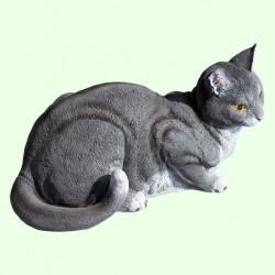 Скульптурный памятник Кошка серая