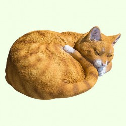 Садовая фигура Спящий кот калачиком рыжий